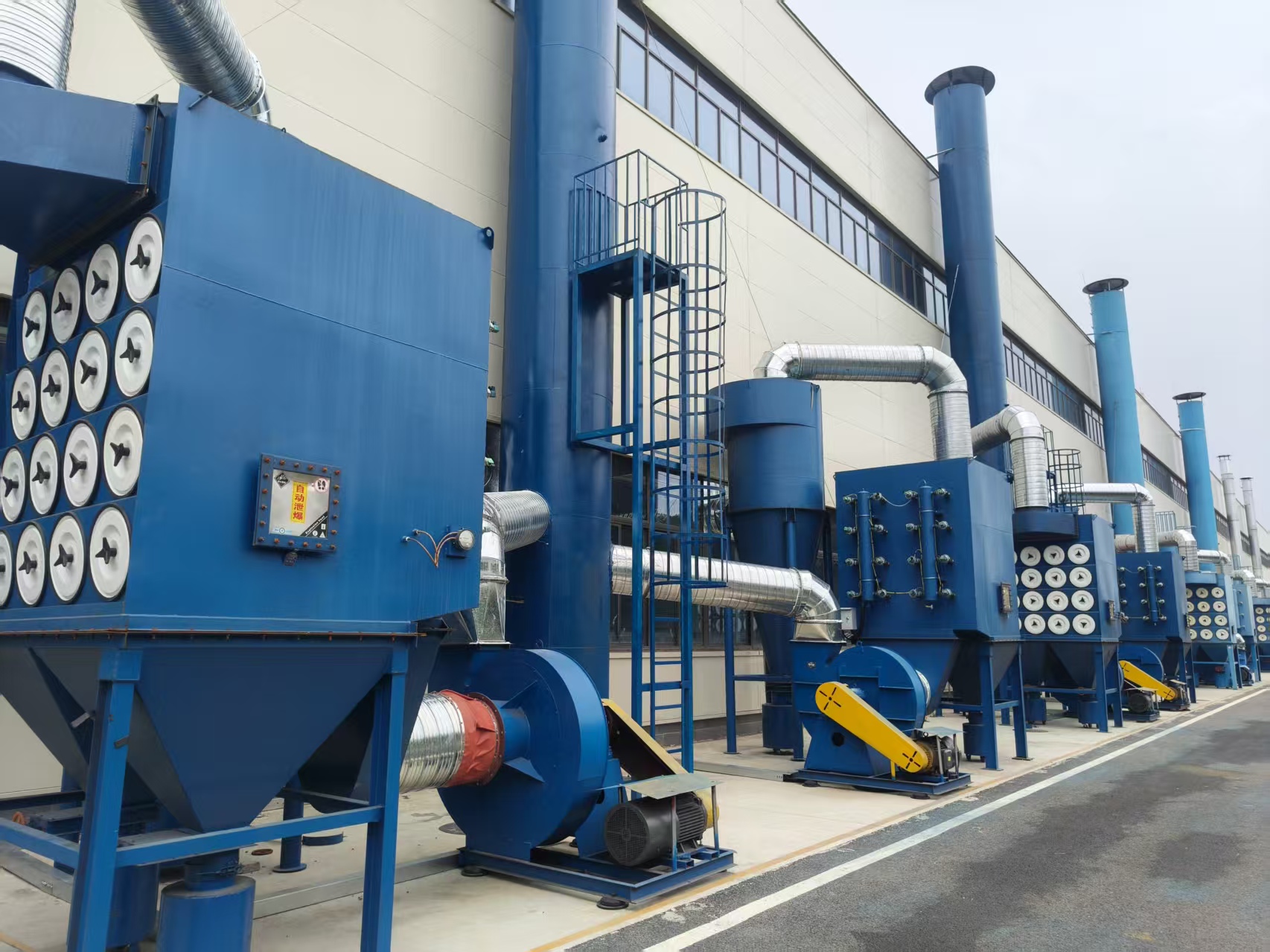 48 Cartridges Baghouse Industrial Dust Collector For Thermal Spray 