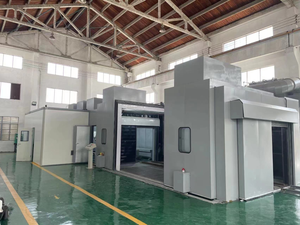 Upper open-top soundproof spraying room
