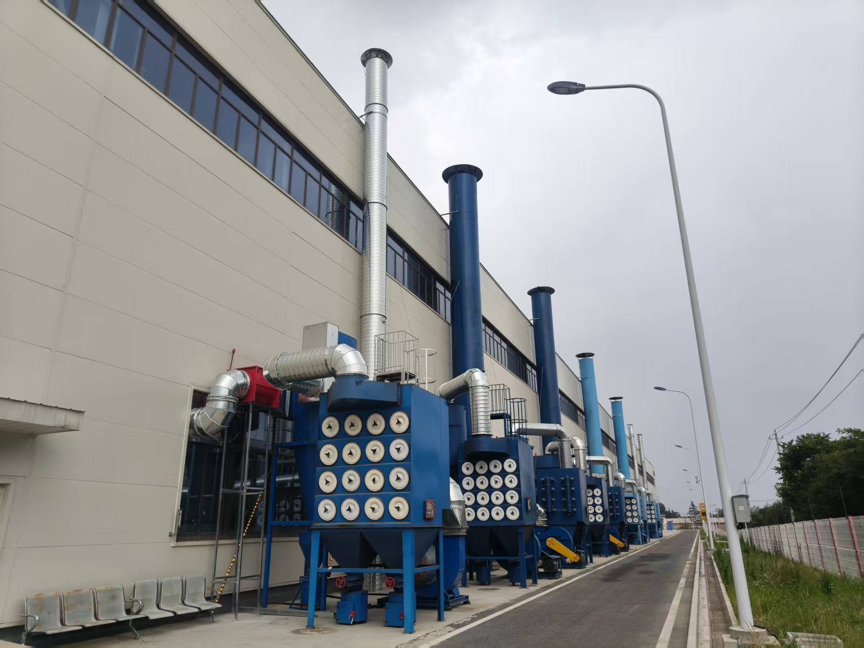 32 Cartridges Baghouse Industrial Dust Collector For Thermal Spray 