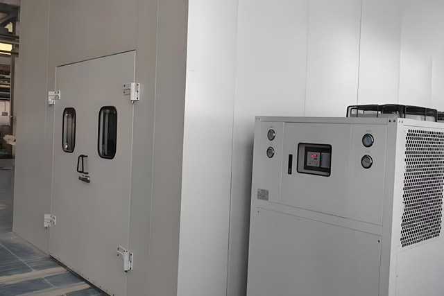 Spraying Soundproof Rooms